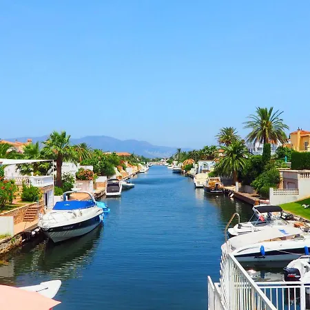 Alberes By Interhome Casa vacanze